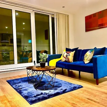 Deluxe Apartment In Royal Docks